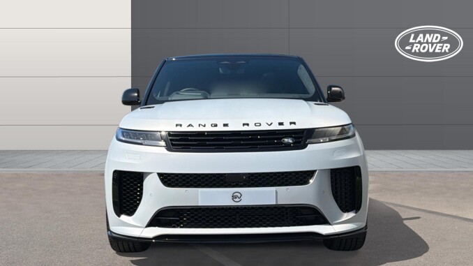 Land Rover Range Rover Sport 4.4 P635 V8 SV Ultimate Edition 5dr Auto Petrol Estate - Image 7